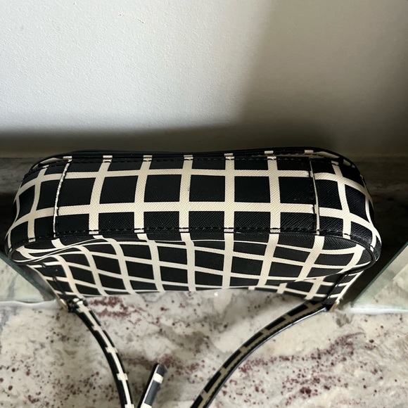 Kate Spade Black and White Checkered Crossbody Bag and wallet - Picture 6 of 9